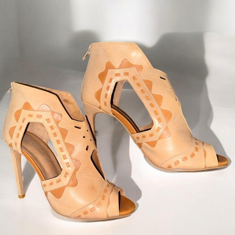 Jeffrey Campbell Maceo Leather Cutout Ankle Booties size 9